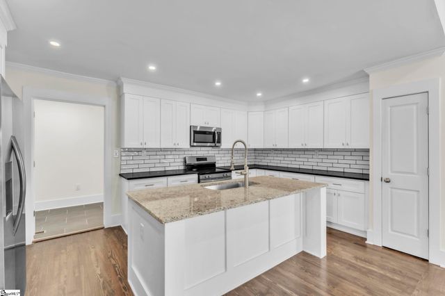 706 S 5th Street, Easley, SC 29640