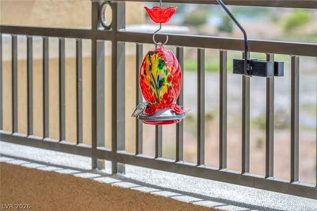 9145 Las Manaitas Avenue 302, Las Vegas, NV 89144