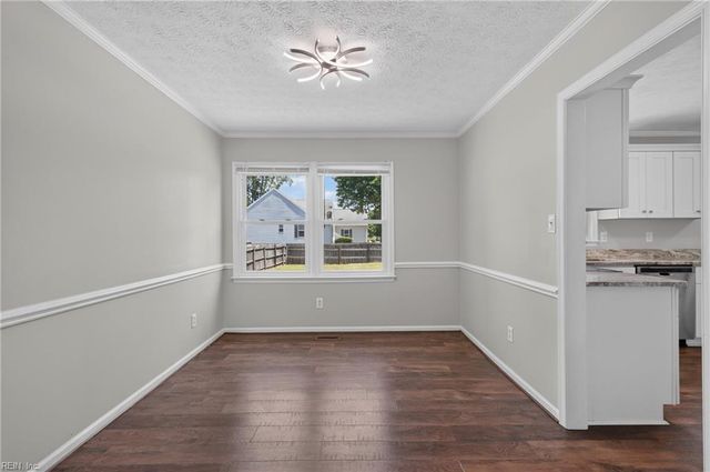 2 Saint Ashley PL, Hampton, VA 23669