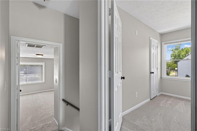 2 Saint Ashley PL, Hampton, VA 23669
