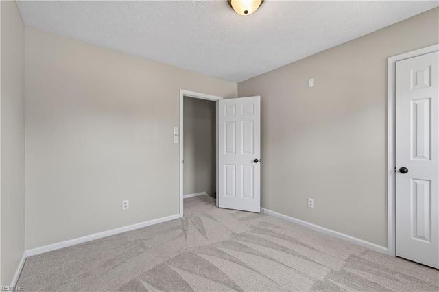 2 Saint Ashley PL, Hampton, VA 23669