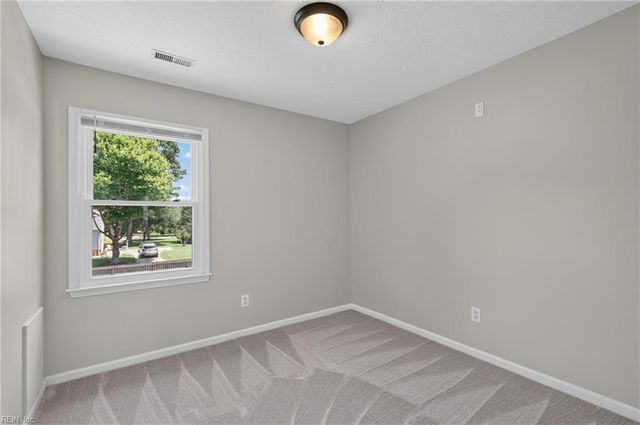 2 Saint Ashley PL, Hampton, VA 23669