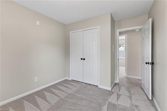 2 Saint Ashley PL, Hampton, VA 23669