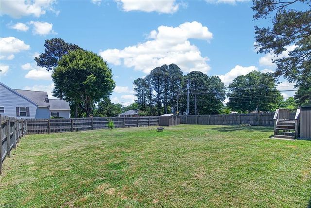2 Saint Ashley PL, Hampton, VA 23669