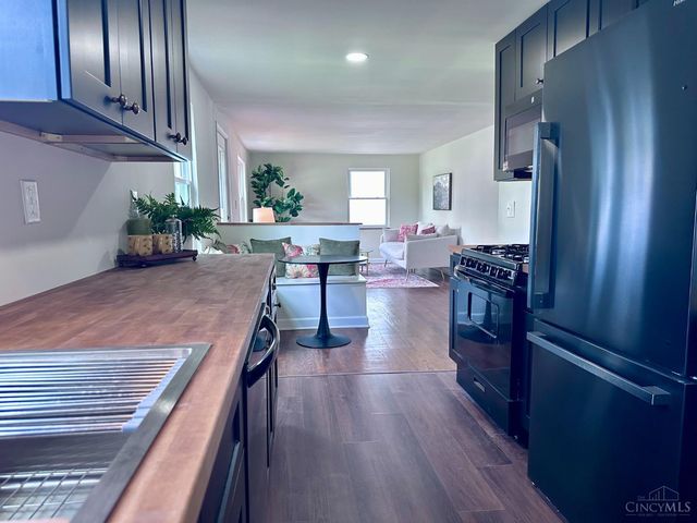 5816 Kennedy Avenue, Cincinnati, OH 45213