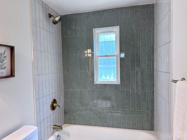 5816 Kennedy Avenue, Cincinnati, OH 45213