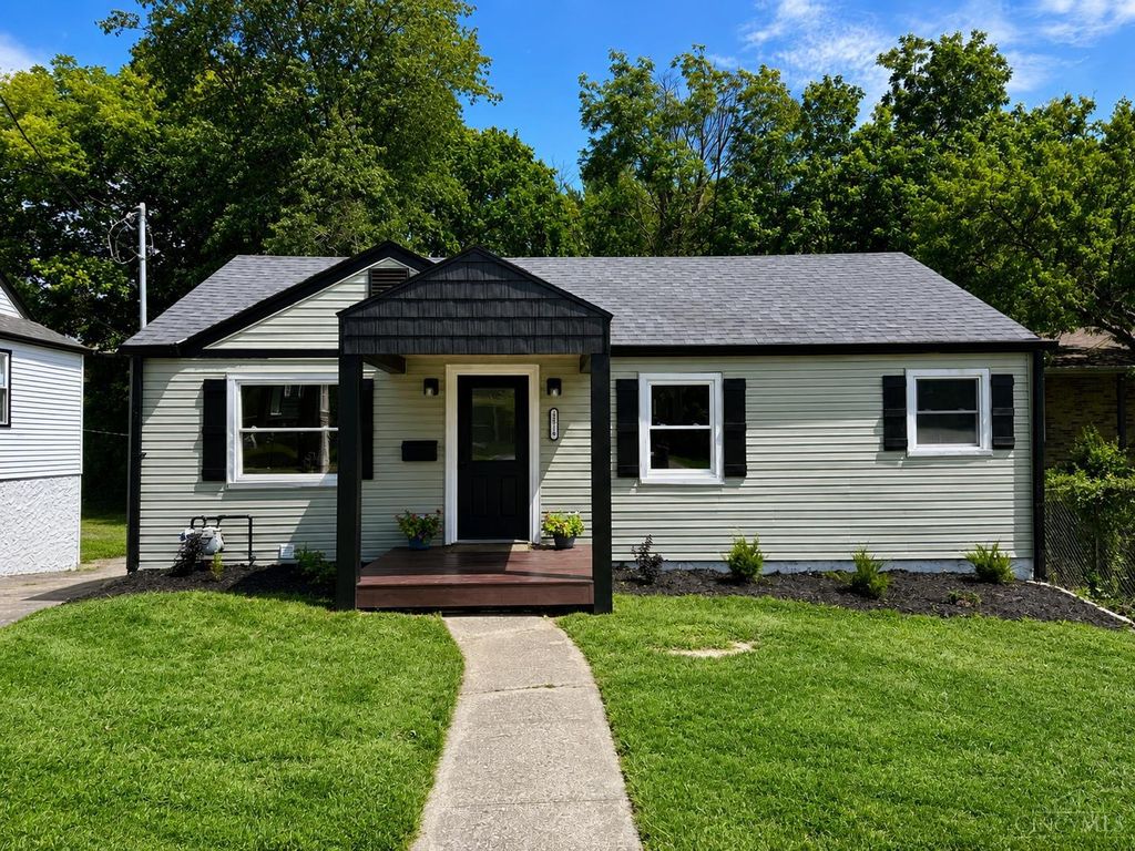 5816 Kennedy Avenue, Cincinnati, OH 45213