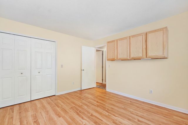 800 E Arthur St Apt A1, Warsaw, IN 46580