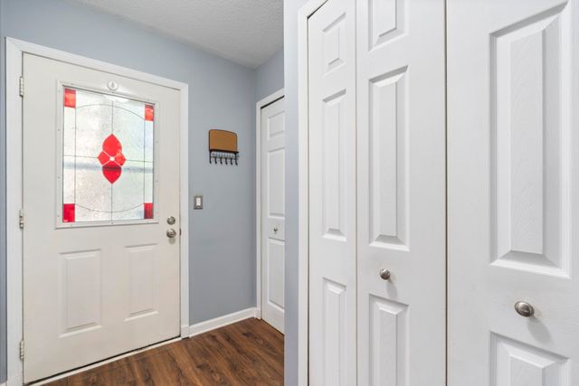 800 E Arthur St Apt A1, Warsaw, IN 46580