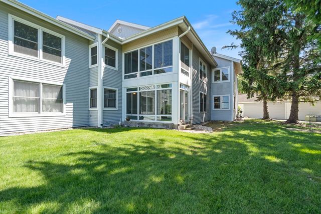 800 E Arthur St Apt A1, Warsaw, IN 46580