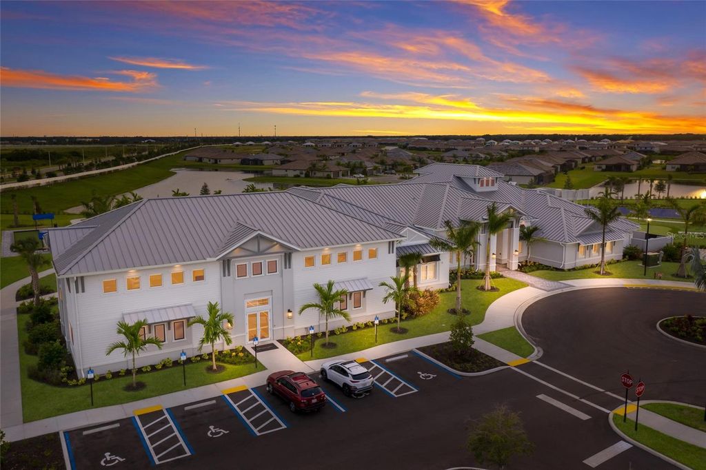 Image 18 of property listing at 15041 SERENE SHORES LOOP, Bradenton, FL 34211