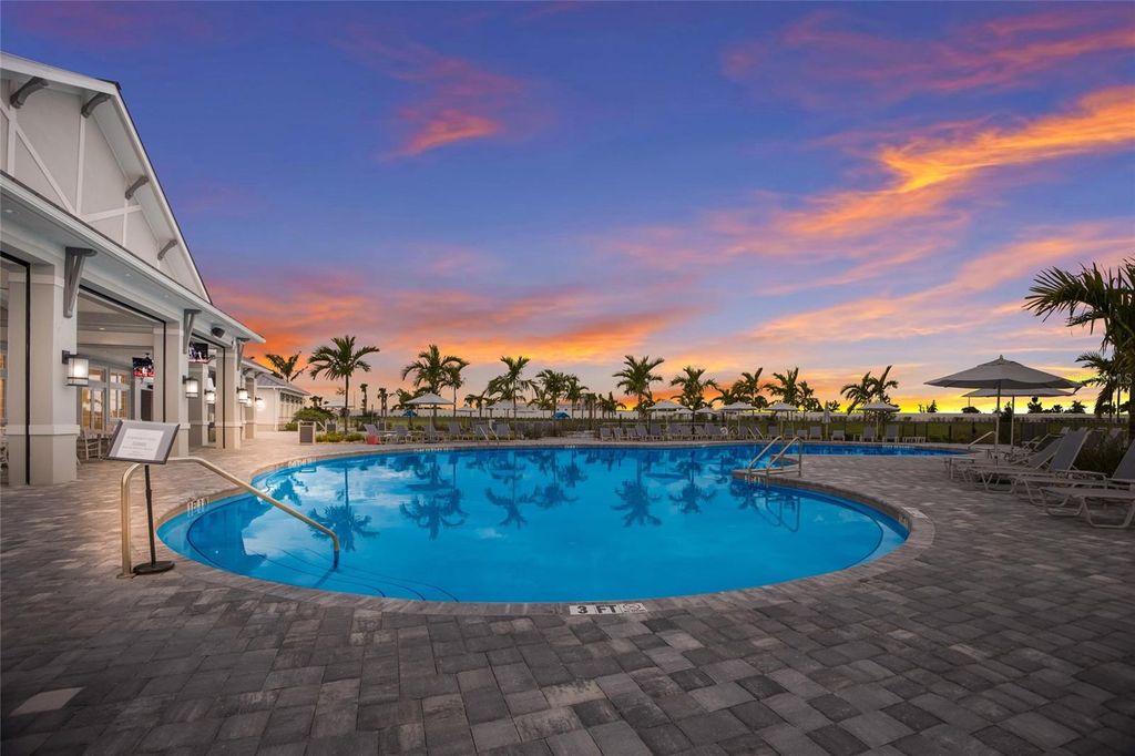 Image 19 of property listing at 15041 SERENE SHORES LOOP, Bradenton, FL 34211