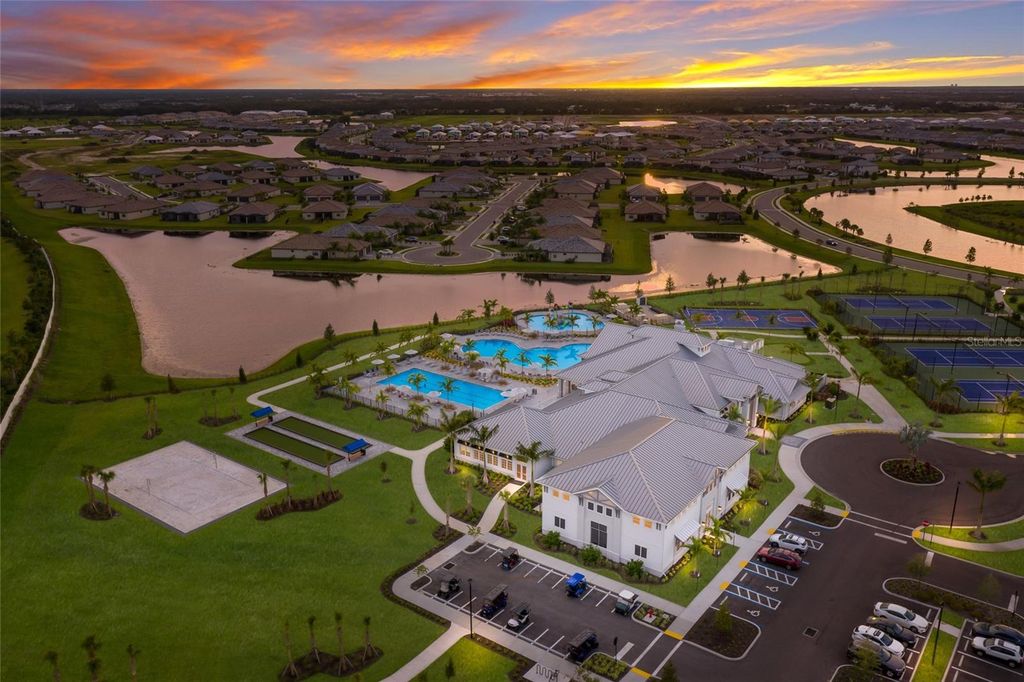 Image 30 of property listing at 15041 SERENE SHORES LOOP, Bradenton, FL 34211