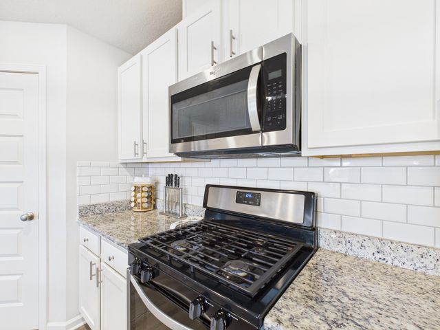 4651 Honor Guard Way Way, Crestview, FL 32539