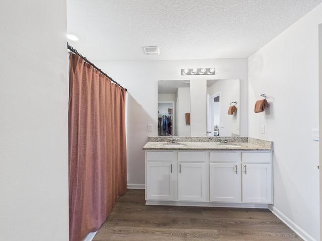 4651 Honor Guard Way Way, Crestview, FL 32539