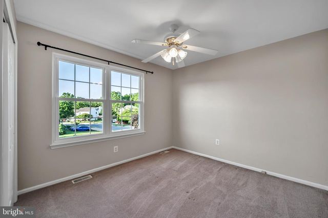 198 ERIC LN, Lansdale, PA 19446