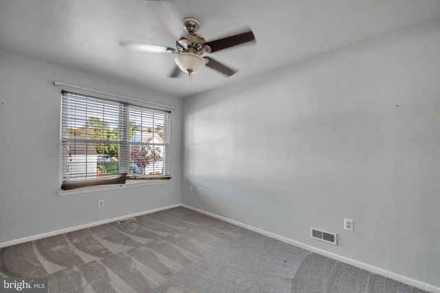 198 ERIC LN, Lansdale, PA 19446