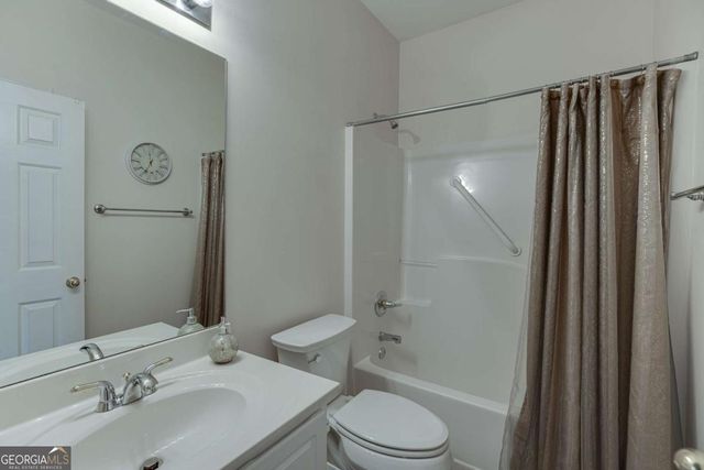 6440 Deep Woods Court, Flowery Branch, GA 30542