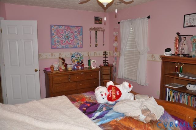 10621 Gallant Fox Way, Ruther Glen, VA 22546