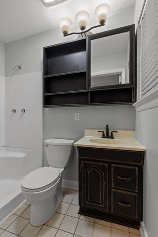 325 Kelsey Drive, Rossville, GA 30741