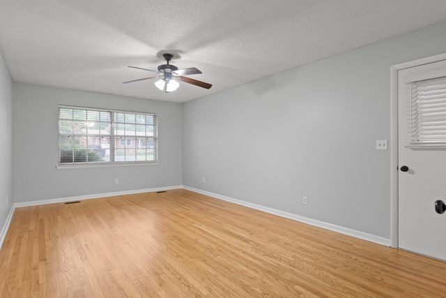 325 Kelsey Drive, Rossville, GA 30741
