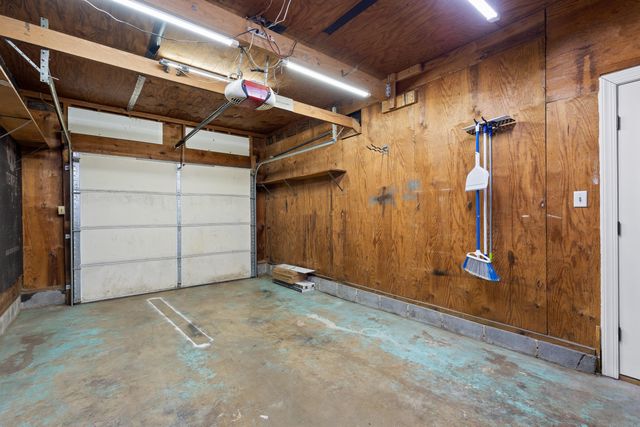 325 Kelsey Drive, Rossville, GA 30741