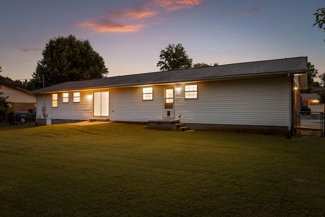 325 Kelsey Drive, Rossville, GA 30741