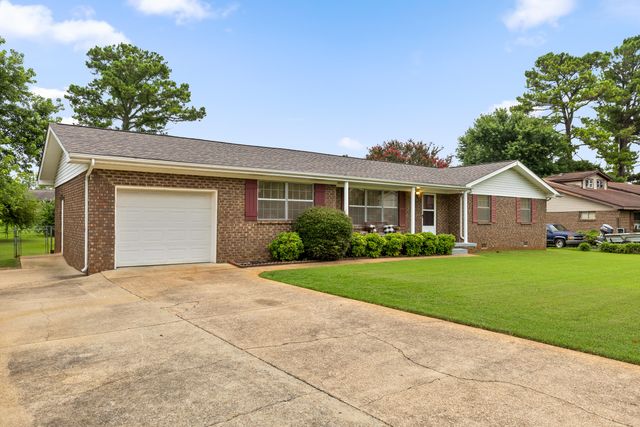 325 Kelsey Drive, Rossville, GA 30741
