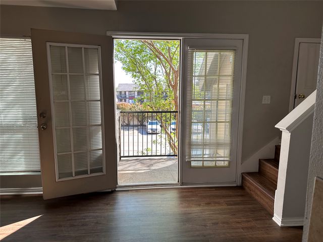 9817 Walnut Street 208, Dallas, TX 75243