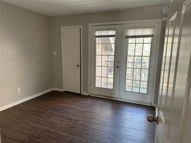 9817 Walnut Street 208, Dallas, TX 75243