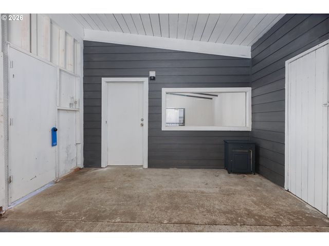 1409 Nw 14TH St, Lincoln City, OR 97367