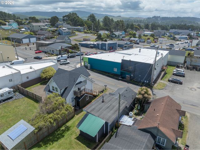 1409 Nw 14TH St, Lincoln City, OR 97367
