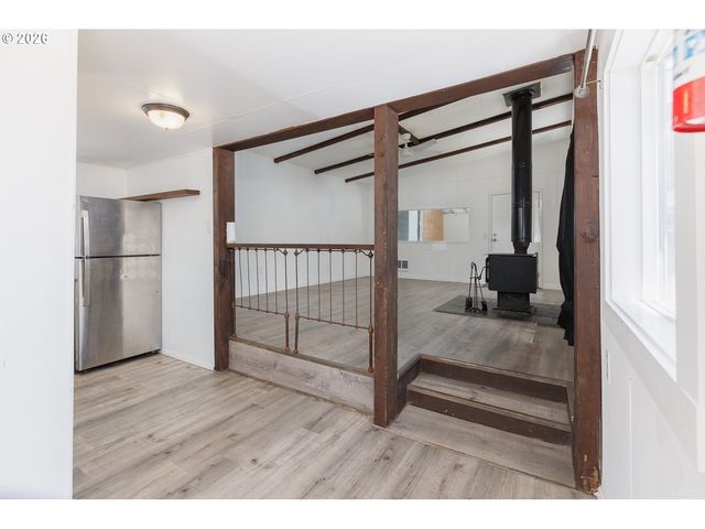1409 Nw 14TH St, Lincoln City, OR 97367