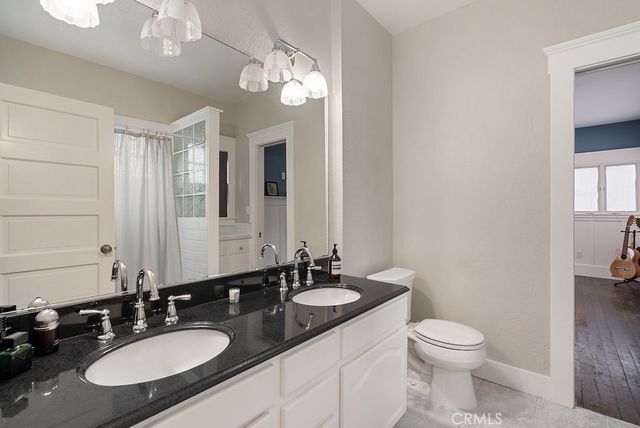 637 E Van Bibber, Orange, CA 92866