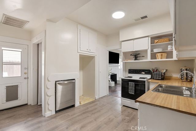 637 E Van Bibber, Orange, CA 92866