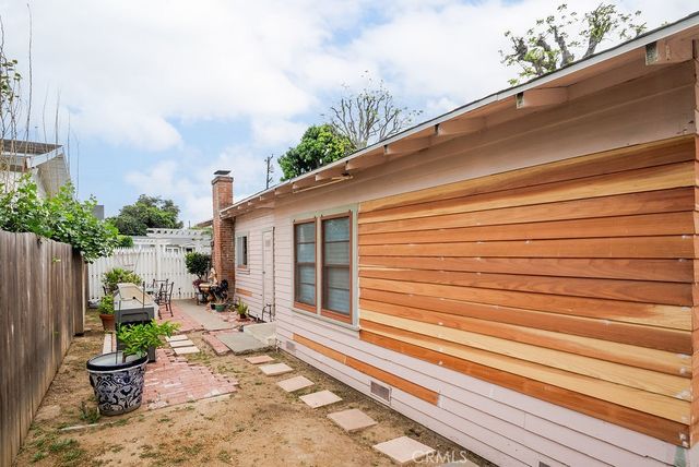 637 E Van Bibber, Orange, CA 92866