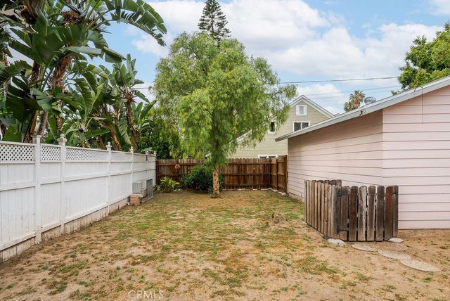 637 E Van Bibber, Orange, CA 92866