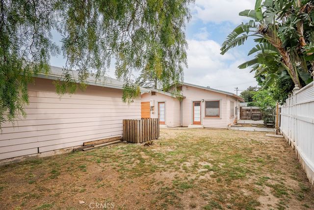637 E Van Bibber, Orange, CA 92866