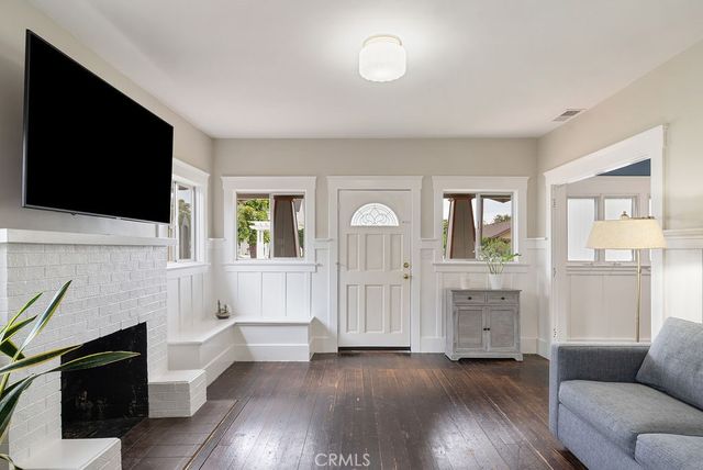 637 E Van Bibber, Orange, CA 92866
