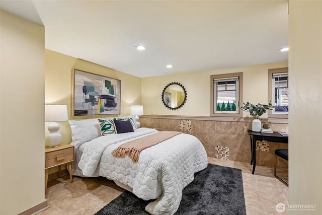 1620 N 183rd Street, Shoreline, WA 98133