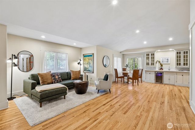 1620 N 183rd Street, Shoreline, WA 98133
