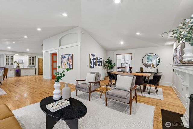 1620 N 183rd Street, Shoreline, WA 98133
