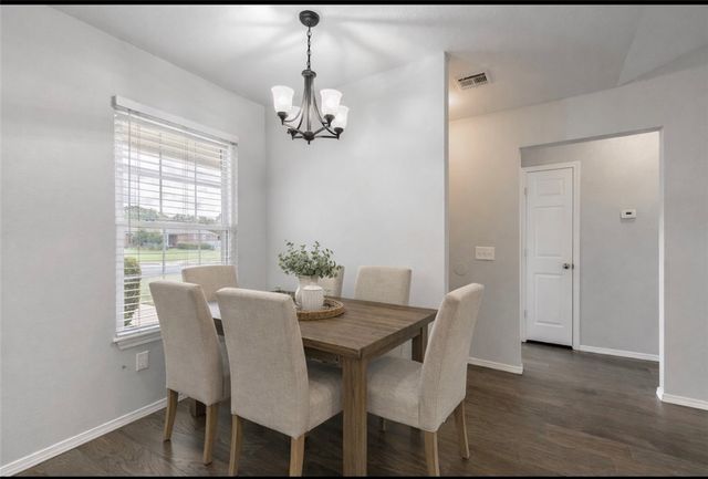 1415 S Camellia Lane, Fayetteville, AR 72704