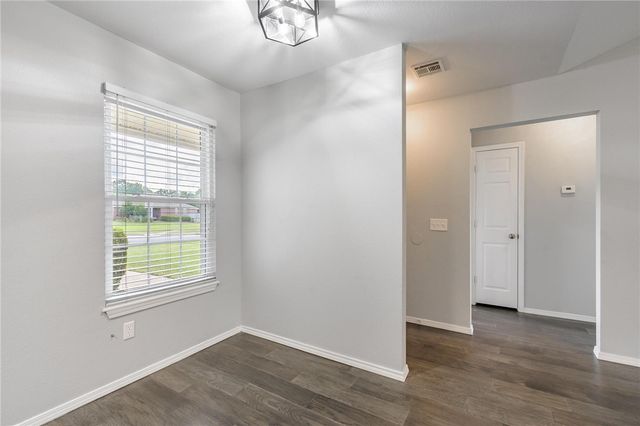 1415 S Camellia Lane, Fayetteville, AR 72704