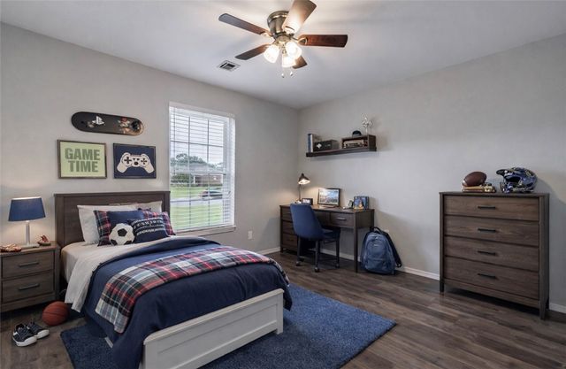 1415 S Camellia Lane, Fayetteville, AR 72704