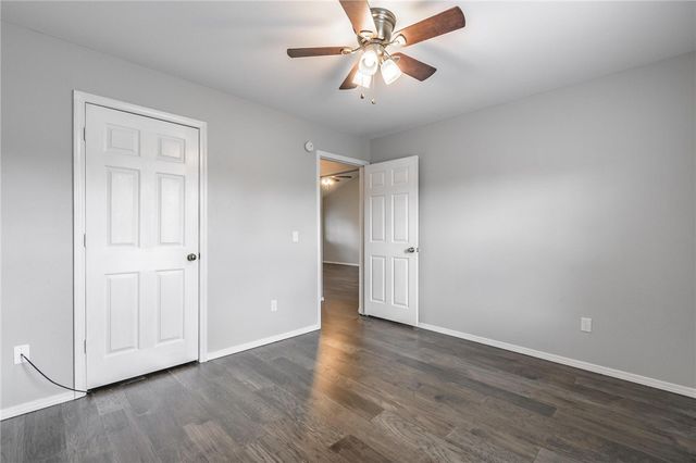 1415 S Camellia Lane, Fayetteville, AR 72704