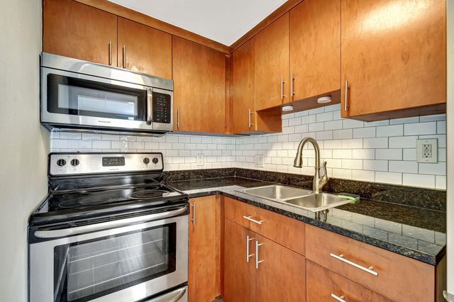 15 S Golfview Road 204, Lake Worth Beach, FL 33460