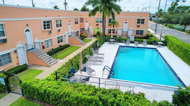 15 S Golfview Road 204, Lake Worth Beach, FL 33460