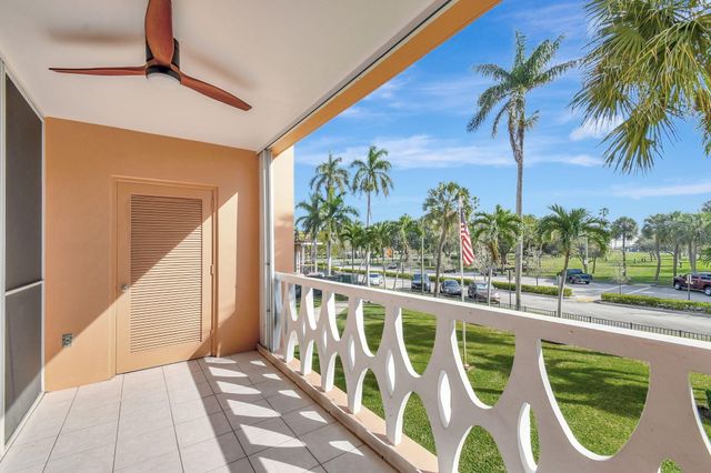 15 S Golfview Road 204, Lake Worth Beach, FL 33460