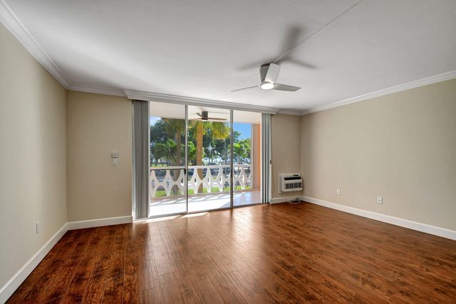 15 S Golfview Road 204, Lake Worth Beach, FL 33460